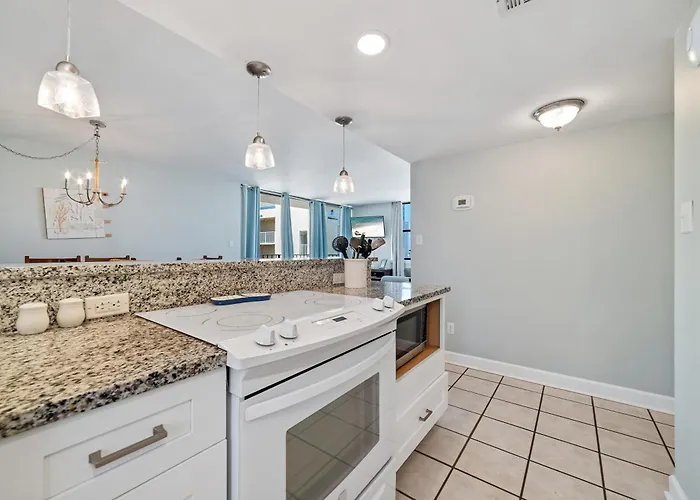 Holiday home Gulf House 605