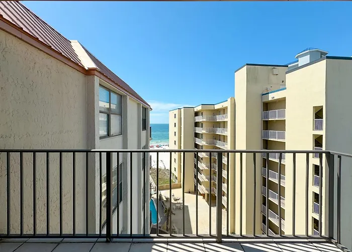 Holiday home Gulf House 605